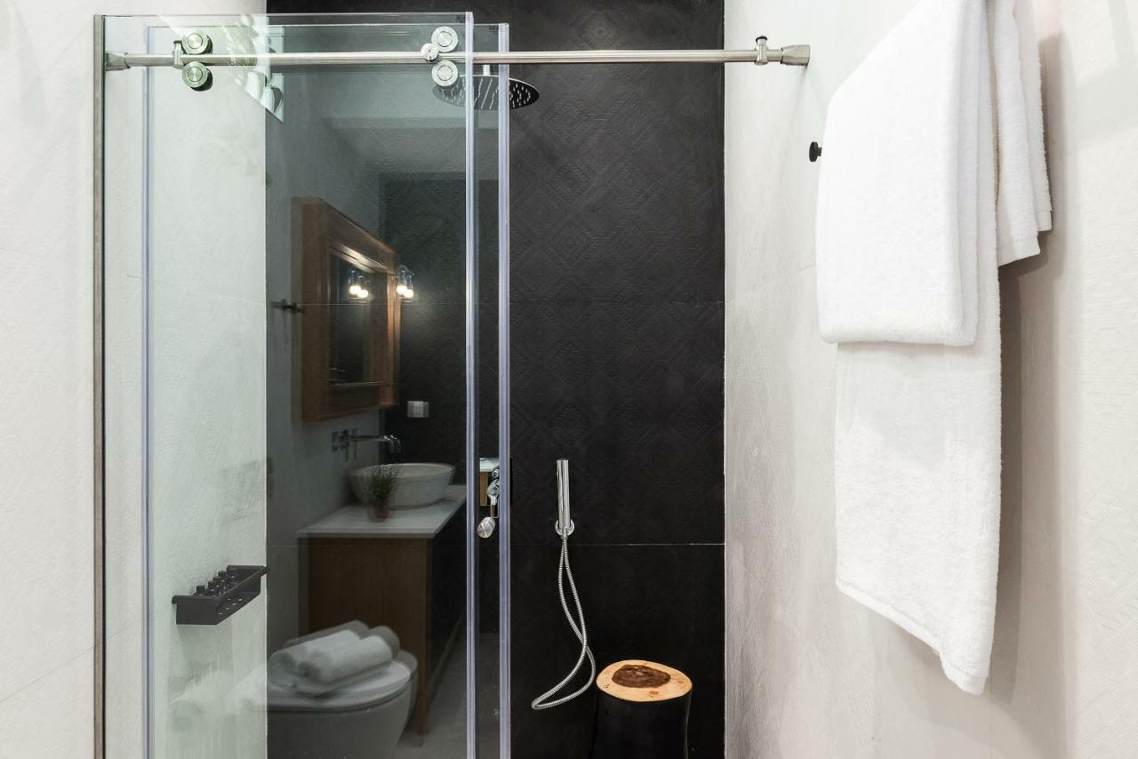 Blue Island Luxury Apartment Kato Daratso Luaran gambar